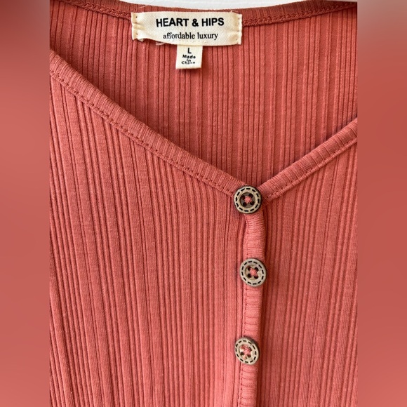 Large Heart & Hips Ribbed V Neck Bodycon Oat Coral Peach Long Sleeve - Picture 3 of 9